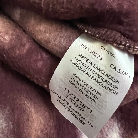 Wrangler Women’s Retro Southwestern Print Fleece Quarter Zip Sweater - Picture 14 of 14